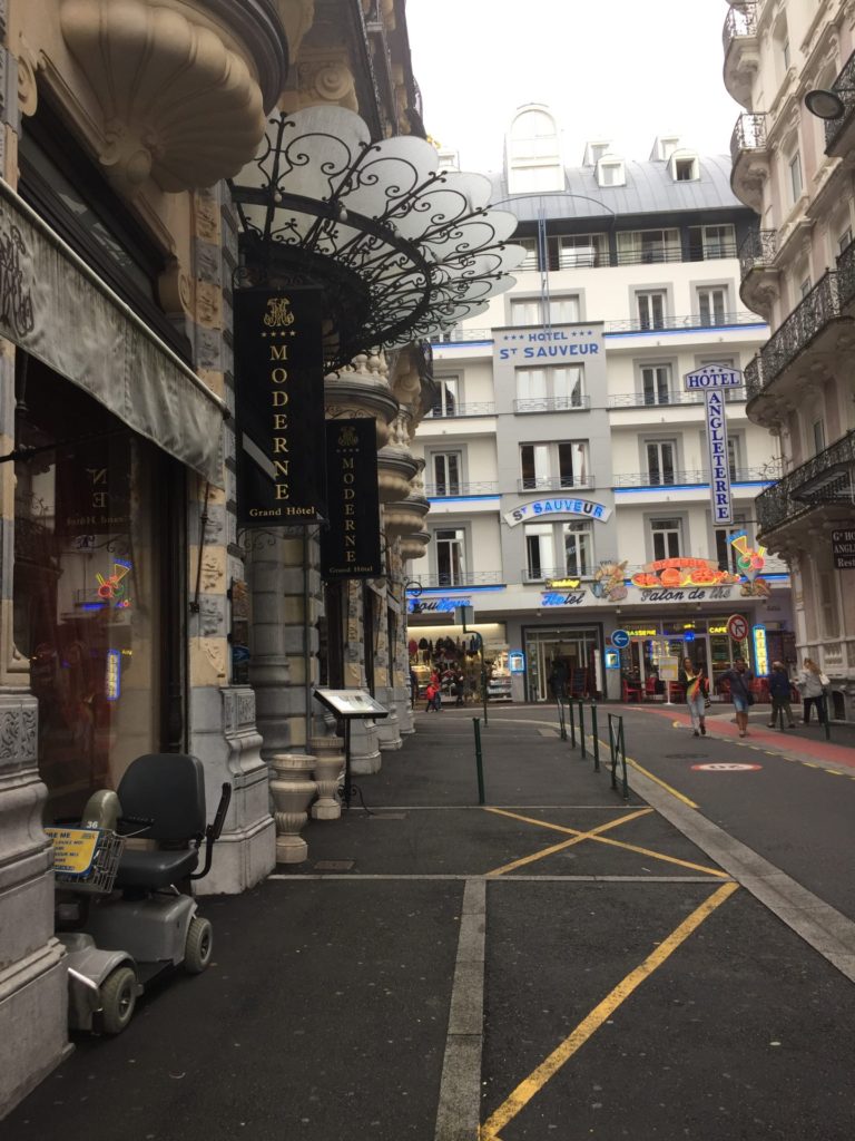 Lourdes-Grand-Moderne-Hotel-Outside
