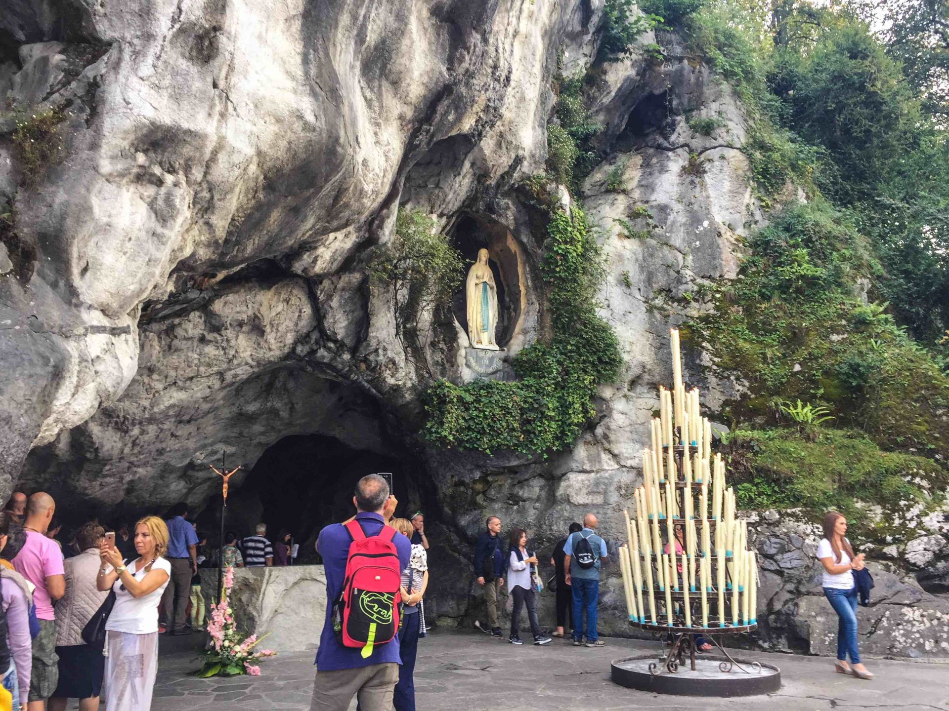 Lourdes Grotto TOP THINGS TO TO DO AND SEE IN LOURDES, FRANCE